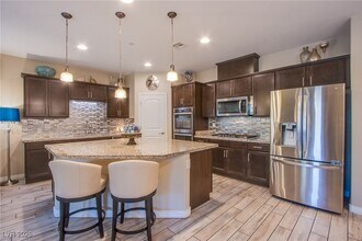 2664 Ornate Regiment St in Henderson, NV - Building Photo - Building Photo