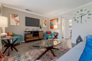 The Abbey At Memorial in Houston, TX - Building Photo