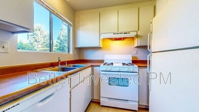 969 Marlene St in Ukiah, CA - Building Photo - Building Photo