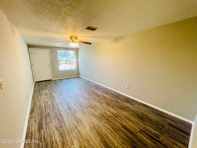 2664 Sunrise Village Dr in Orange Park, FL - Building Photo - Building Photo
