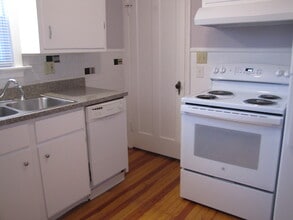 9982 Zig Zag Rd in Cincinnati, OH - Building Photo - Building Photo