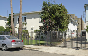 1216 N McCadden Pl in Los Angeles, CA - Building Photo - Building Photo