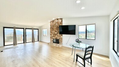 2591 Wilt Rd in Fallbrook, CA - Building Photo - Building Photo
