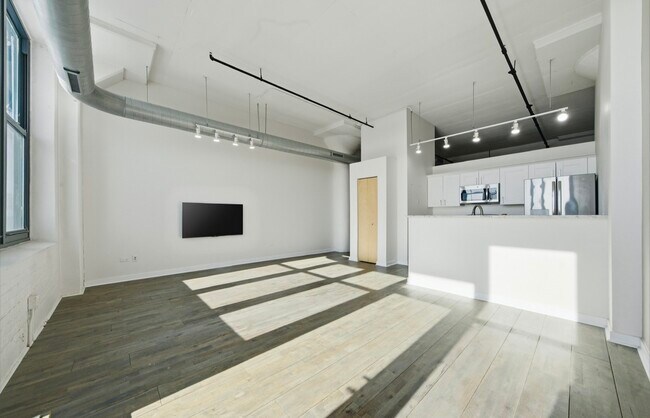 1224 W Van Buren St, Unit 504 in Chicago, IL - Building Photo - Building Photo