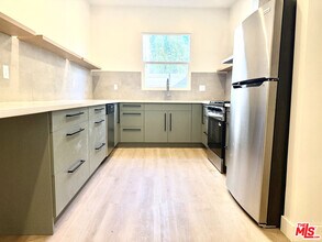 1246 N Formosa Ave in West Hollywood, CA - Building Photo - Building Photo