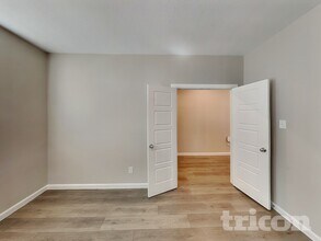 540 Hazeltine Rd in Red Oak, TX - Building Photo - Building Photo