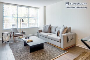 2 Townsend St, Unit SI FL5-ID393 in San Francisco, CA - Building Photo