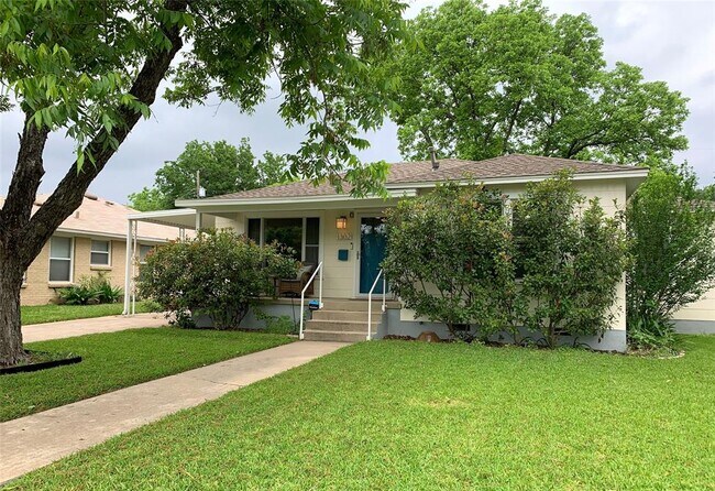1302 Pasadena Dr in Austin, TX - Building Photo - Building Photo