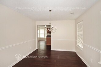 5904 Bluegrass View in Fairburn, GA - Building Photo - Building Photo