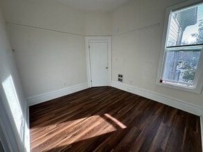 2429 Central Ave in Alameda, CA - Building Photo - Building Photo