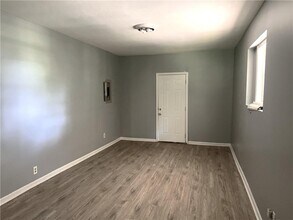 763 N Hairston Rd in Stone Mountain, GA - Building Photo - Building Photo