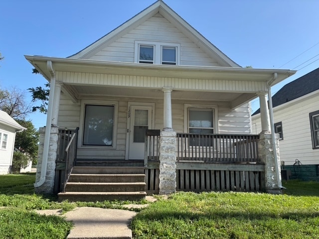 1209 New Hampshire St in Lincoln, NE - Building Photo - Building Photo