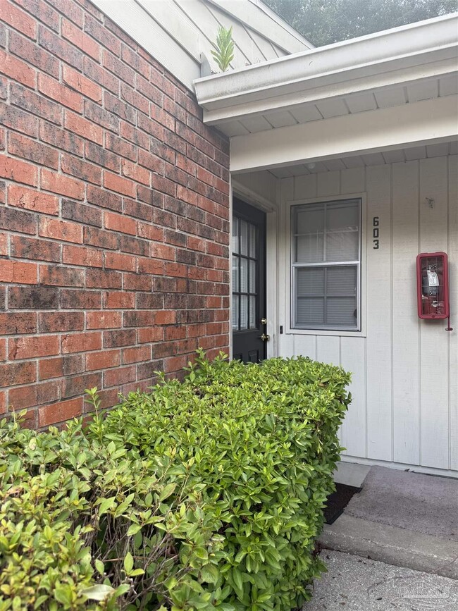 property at 6288 Hamilton Bridge Rd