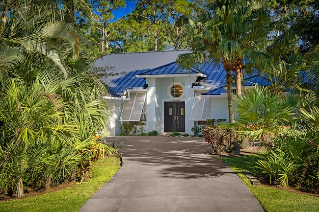 property at 19009 SE Old Trail Dr W