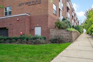 City View Place in Richmond, VA - Building Photo