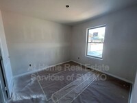 206 Rosalie St photo'