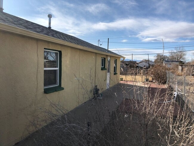3105 Withers Ave in Pueblo, CO - Building Photo - Building Photo