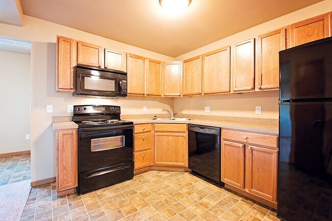 Remington in Minot, ND - Building Photo - Building Photo