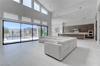 10949 Rossa Peak Ave in Las Vegas, NV - Building Photo - Building Photo