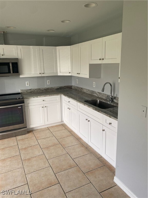 5235 28th Pl SW in Naples, FL - Building Photo - Building Photo