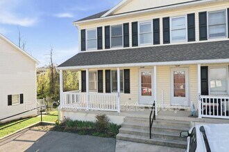 257 School House Dr in Hedgesville, WV - Building Photo - Building Photo