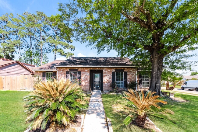 property at 20302 Fox Haven Ln