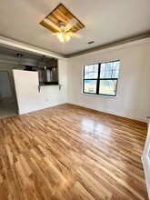 3401 Oak Springs Dr-Unit -B in Austin, TX - Building Photo - Building Photo
