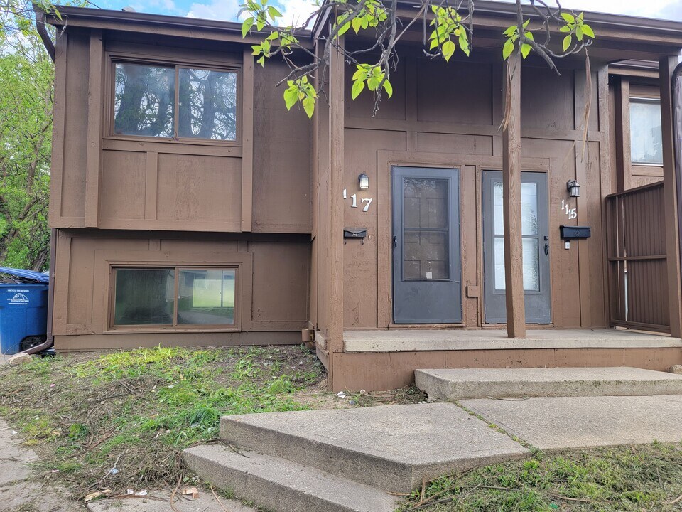 1115 13th St in Des Moines, IA - Foto de edificio