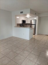 8675 NW 5th Ter, Unit 203 in Miami, FL - Building Photo - Building Photo