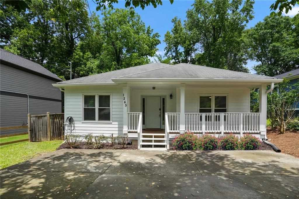 1245 Ladd St SW in Atlanta, GA - Building Photo