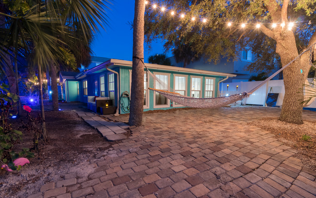 604 Avenida De Mayo in Siesta Key, FL - Building Photo - Other