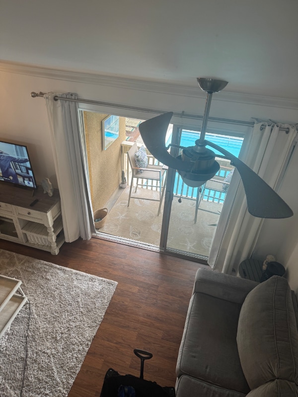 1855 Diamond St in San Diego, CA - Foto de edificio - Building Photo