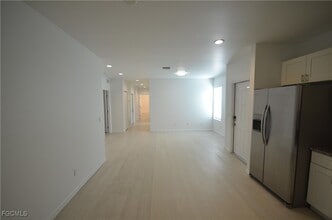 3306 Bassie Ct in Ft. Myers, FL - Building Photo - Building Photo