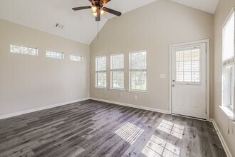 604 Brookwater Dr in Stockbridge, GA - Building Photo - Building Photo