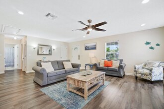 22609 Sunset Ave in Panama City Beach, FL - Building Photo - Building Photo