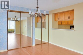 495 Hwy 8 in Hamilton, ON - Building Photo - Building Photo