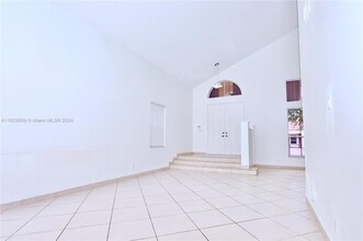 5357 SW 34th Ave in Fort Lauderdale, FL - Building Photo - Building Photo