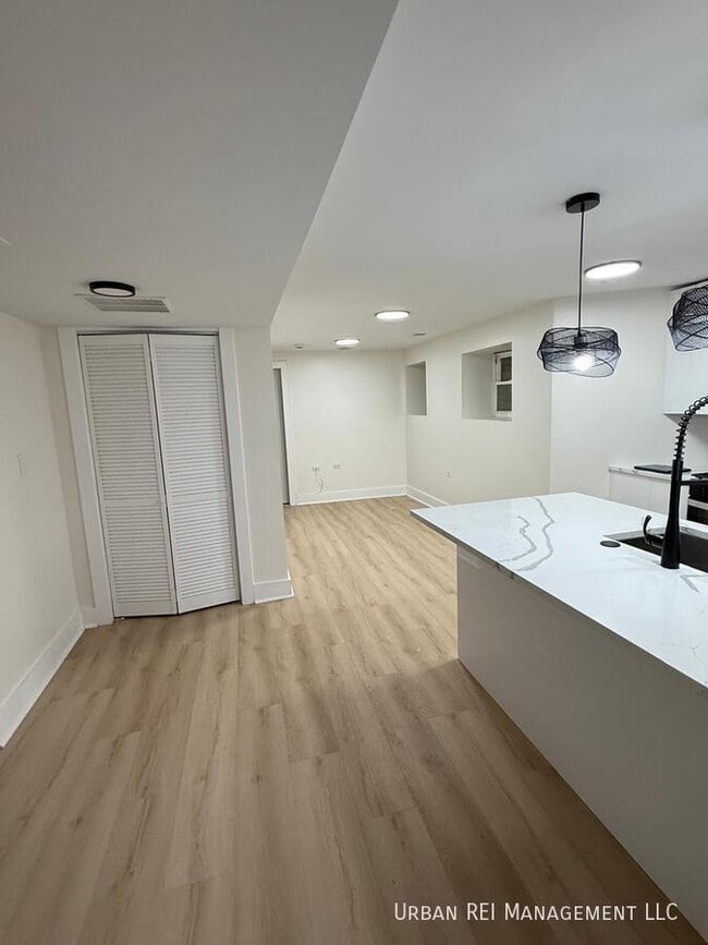 4927 S Prairie Ave in Chicago, IL - Building Photo - Building Photo