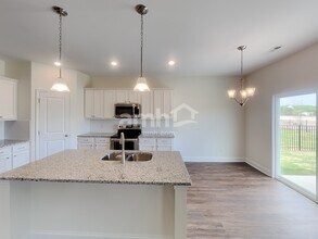 4816 Chutney Dr in Nashville, TN - Foto de edificio - Building Photo