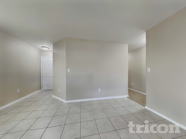 310 Mistflower in New Braunfels, TX - Foto de edificio - Building Photo