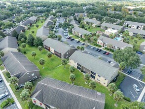 Alafaya Woods in Oviedo, FL - Building Photo - Building Photo