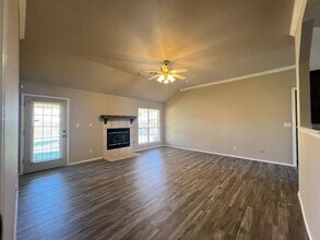 624 Vickery Ave in Yukon, OK - Foto de edificio - Building Photo