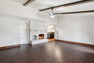 6623 Orangewood Dr in Dallas, TX - Building Photo - Building Photo