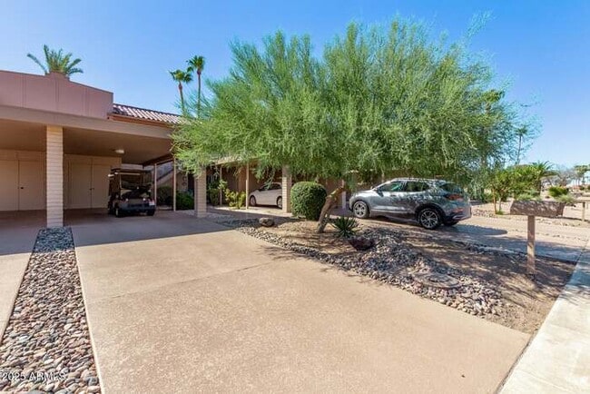 19846 N Star Ridge Dr in Sun City West, AZ - Foto de edificio - Building Photo