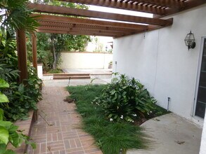 19661 Bluefield Plz in Yorba Linda, CA - Building Photo - Building Photo