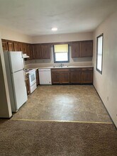 409 3rd Ave SW in Cascade, IA - Building Photo - Building Photo