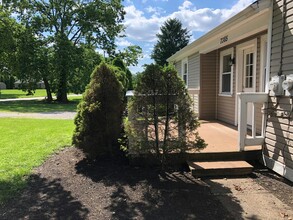 7385 Yankee St in Washington Township, OH - Foto de edificio - Building Photo