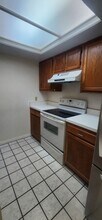 5752 SW 8th Pl in Gainesville, FL - Building Photo - Building Photo