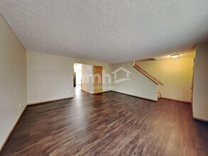 293 Iris Trail Dr in Galloway, OH - Building Photo - Building Photo