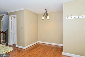9664 Dutchman Dr in Lorton, VA - Building Photo - Building Photo